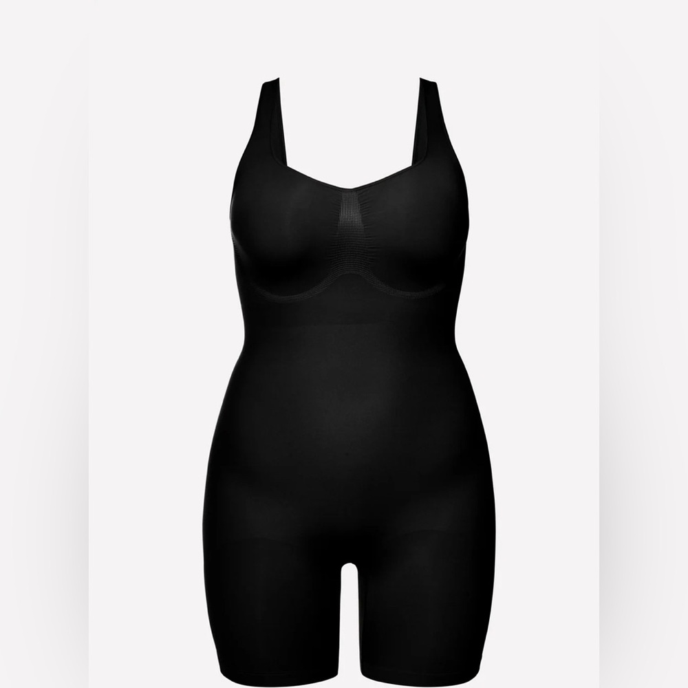 Shaping Mid Thigh Bodysuit